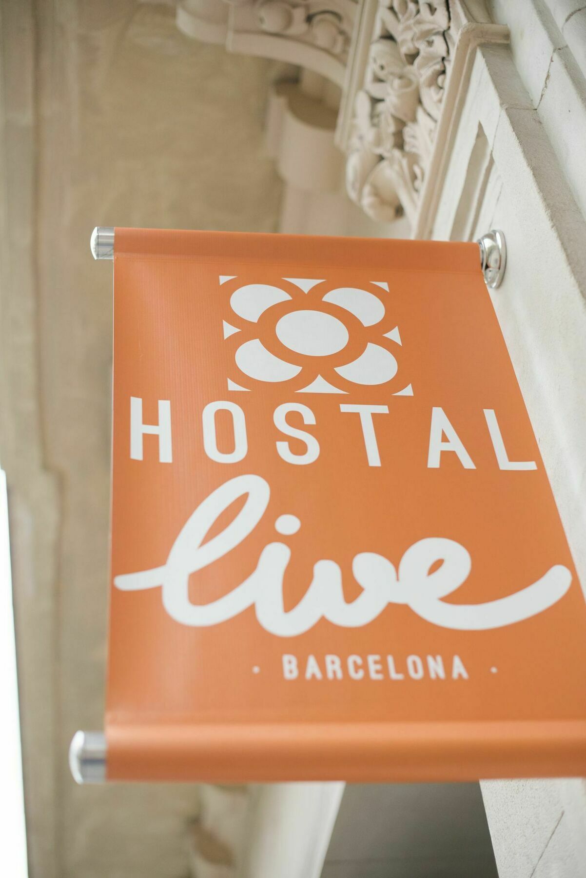 Hostal Live Barcelona Bagian luar foto